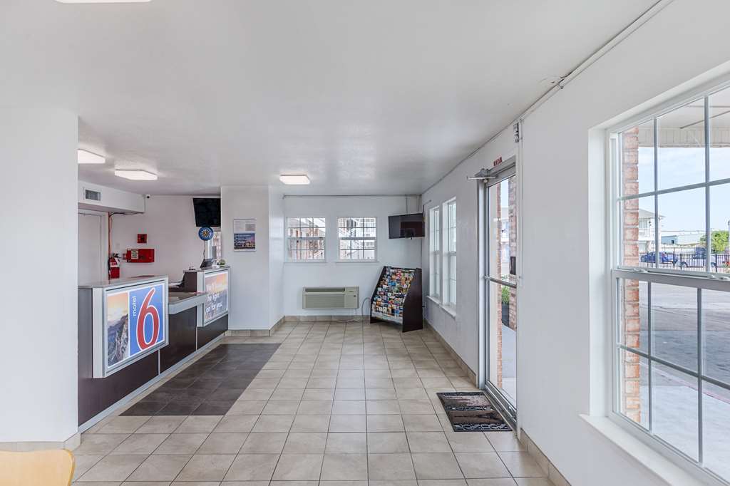 Motel 6 Fort Worth - Northside 内观 照片
